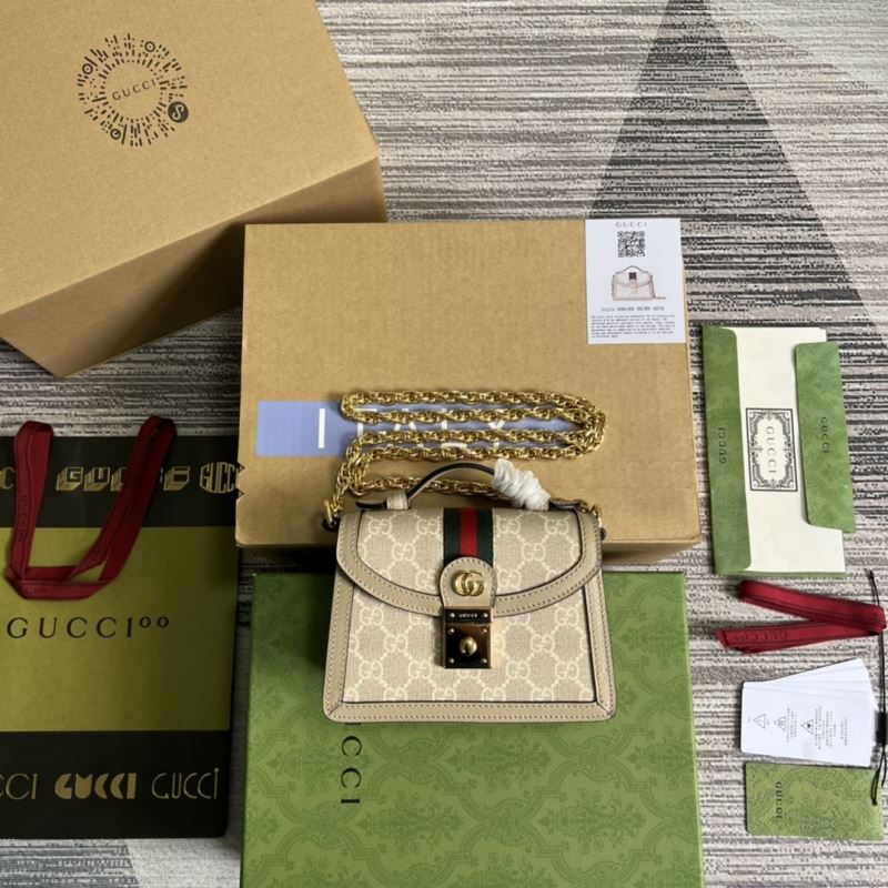 Gvc*1 padlock shoulder bags